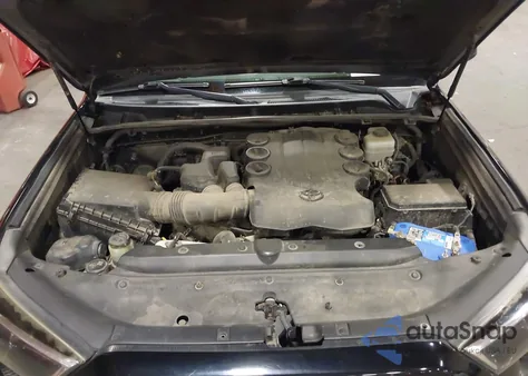 2015 Toyota 4Runner Trd Pro z USA, uszkodzony, nr VIN JTEBU5JR1F5210024